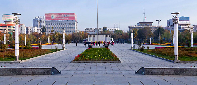 伊犁州-伊宁市区-红旗路-人民广场