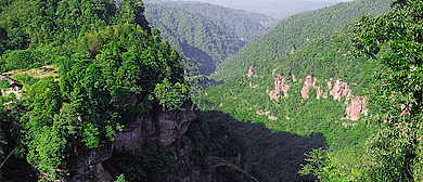 遵义市-赤水市-赤水丹霞·九角洞风景区