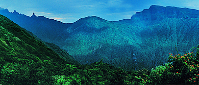 铜仁市-印江县-梵净山·棉絮岭（万米睡佛）风景区