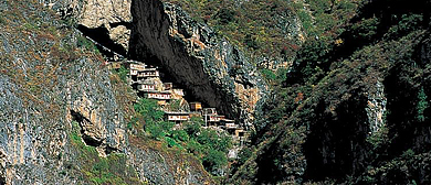 甘孜州-得荣县-翁甲神山·翁甲寺风景区