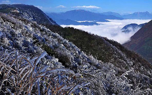 雅安市-荥经县-大相岭·泥巴山风景区