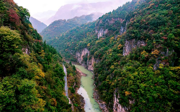 巴中市-通江县-诺水河（光雾山-诺水河国家地质公园·光雾山-诺水河国家级风景名胜区·诺水河珍稀水生动物国家级自然保护区）风景旅游区|5A