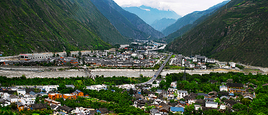 阿坝州-汶川县-绵虒镇-岷江（滨江）风景区