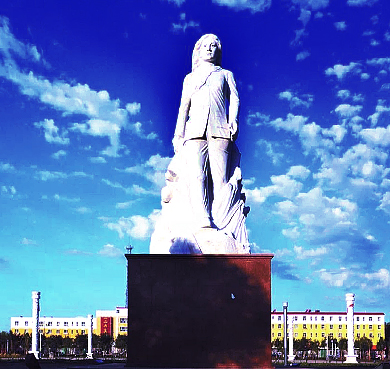 新疆兵团-胡杨河市-戈壁母亲广场