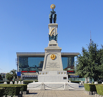 哈尔滨市-南岗区-红军街-哈尔滨苏联红军英雄纪念碑