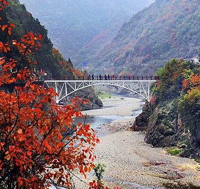 宝鸡市-凤县-嘉陵江·灵官峡（宝成铁路文化主题公园）风景旅游区