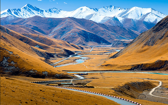 果洛州-玛多县-巴颜喀拉山（5267米）风景区