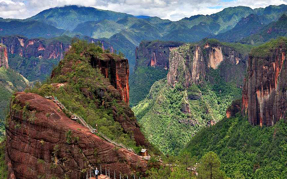 丽江市-玉龙县-黎明乡-老君山（老君山丹霞·老君山国家地质公园·老君山国家级自然保护区）风景旅游区|4A